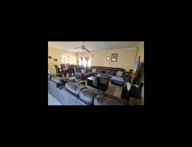 3 BEDROOM HOUSE FOR SALE IN BO-DORP